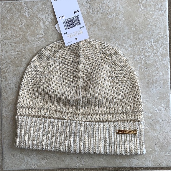 Michael Kors Accessories - MAKE AN OFFER! Micheal Kors knit beanie